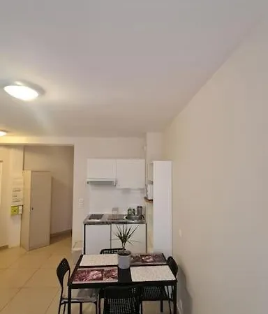 Le Temps Suspendu Apartment Montfermeil Exterior photo